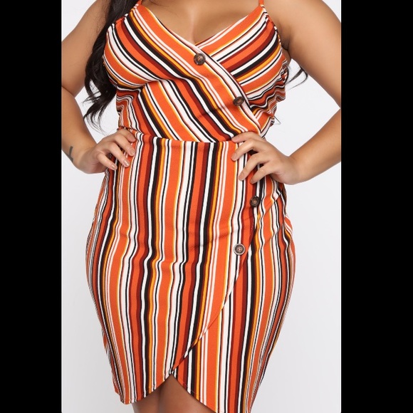 Summer dress - Picture 1 of 6